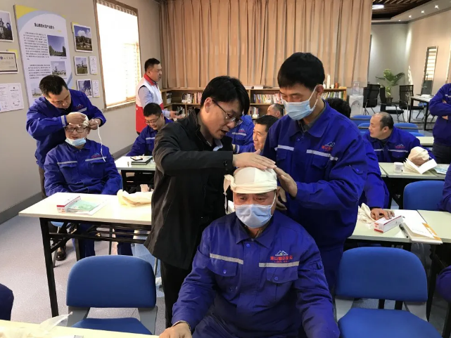 集團組織紅十字應急救護培訓